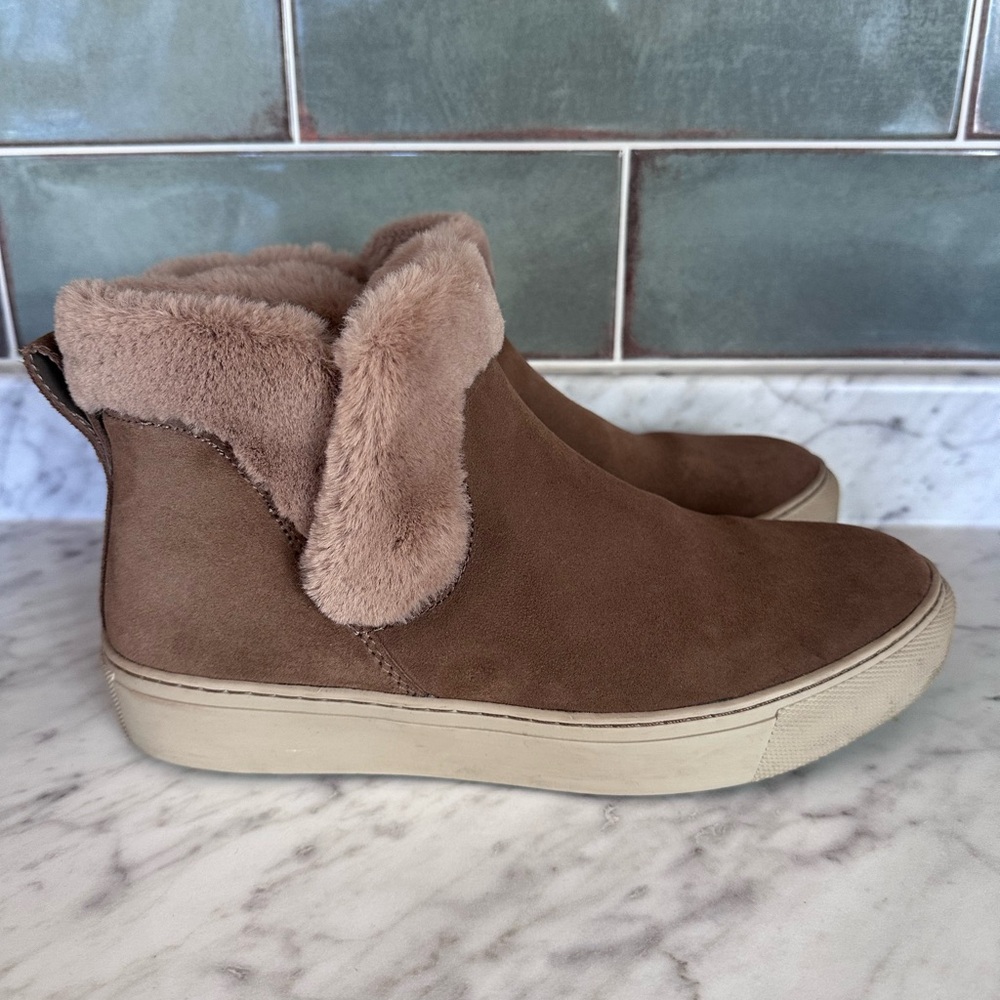 Cougar Duffy Suede Slip On Winter Booties Women’s 9